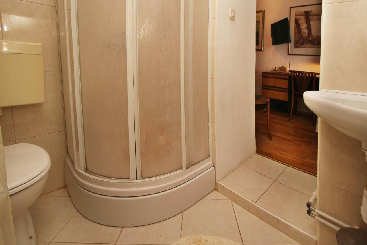 Apartments And Rooms With Wifi Makarska - 11063 المظهر الخارجي الصورة
