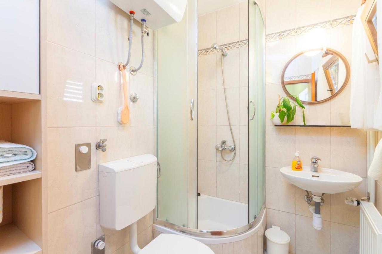 Apartments And Rooms With Wifi Makarska - 11063 المظهر الخارجي الصورة